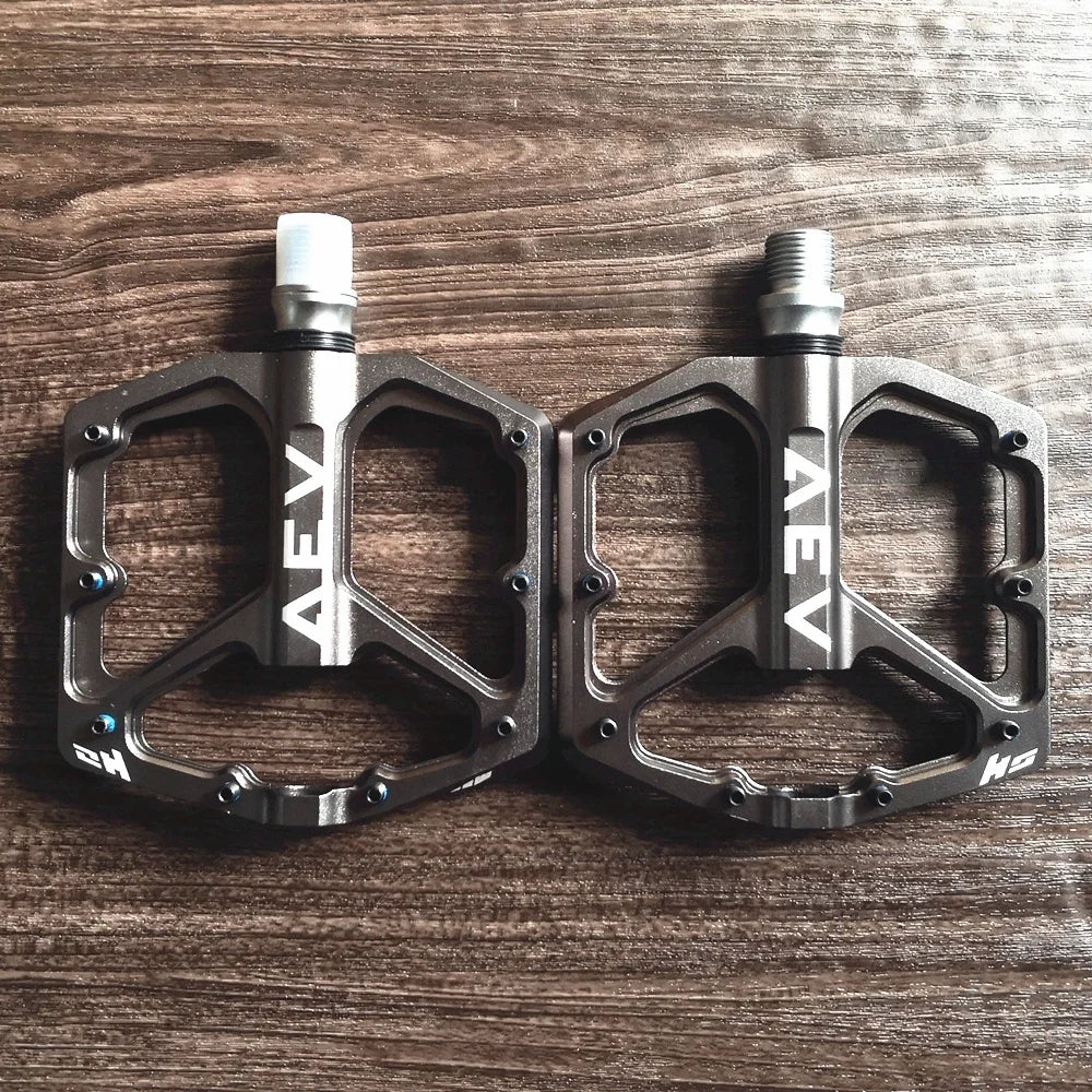 Pedal CNC Alumínio Antiderrapante 9/16" MTB/Speed