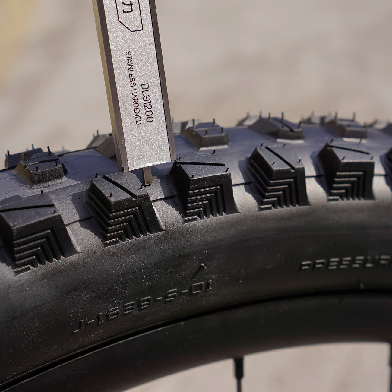 Pneu MTB ZTTO Tanwall 26 27.5 e 29