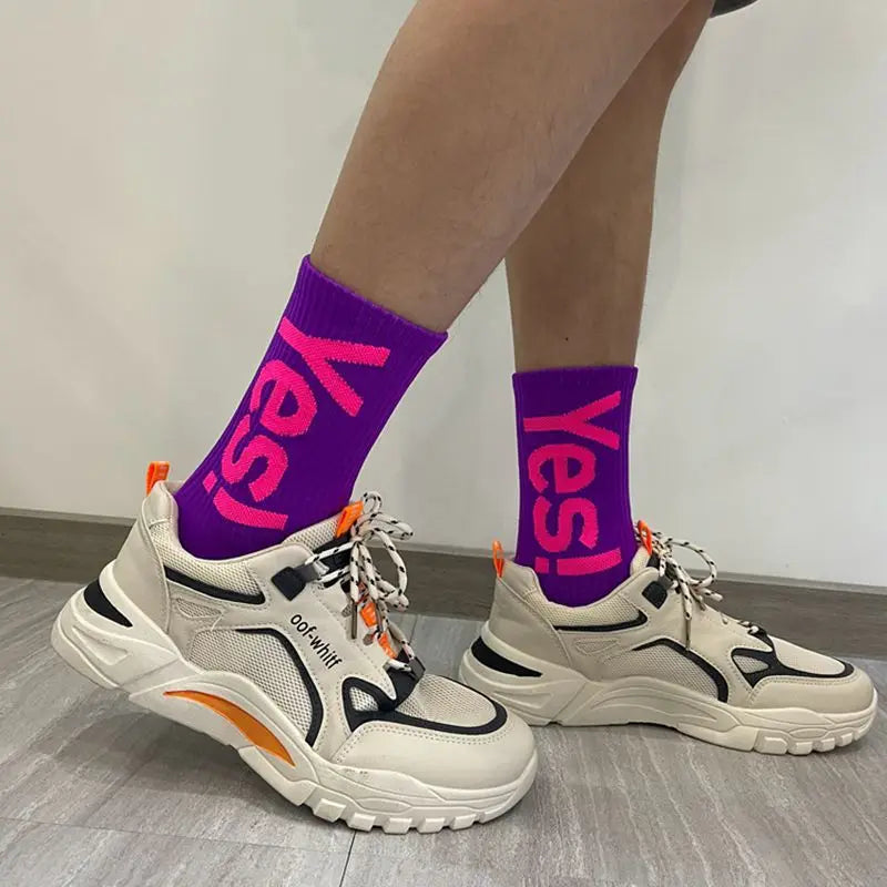 Meias “Yes!” Mid Crew