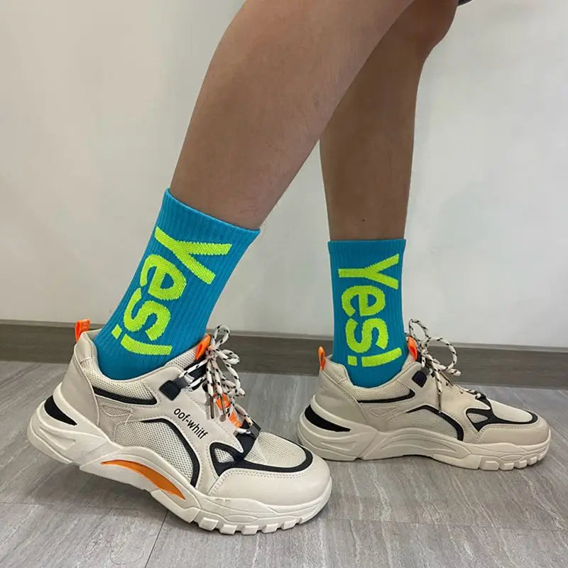 Meias “Yes!” Mid Crew