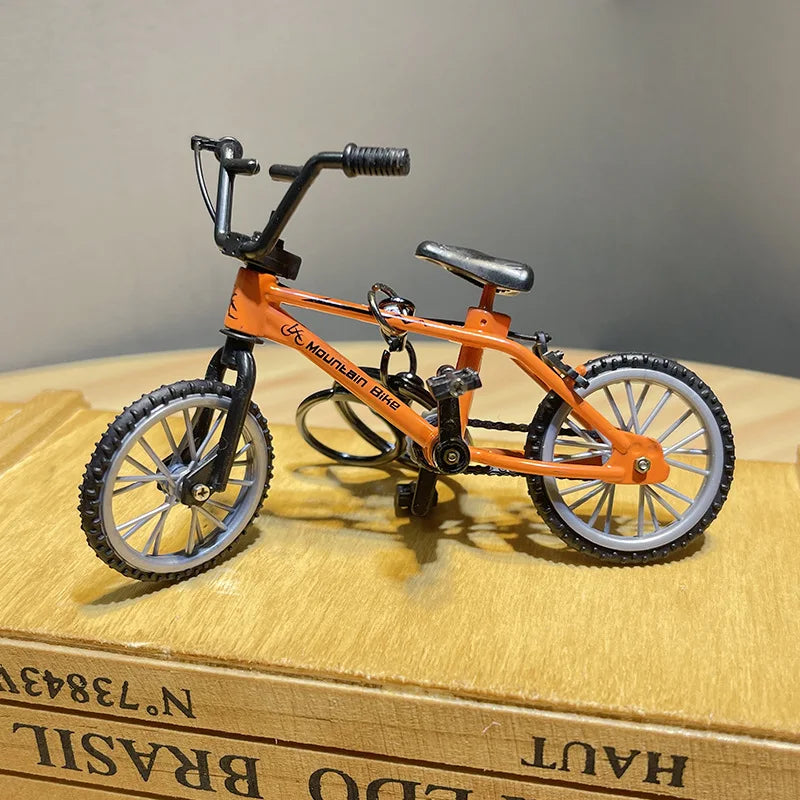 Chaveiro Bicicleta Cartoon