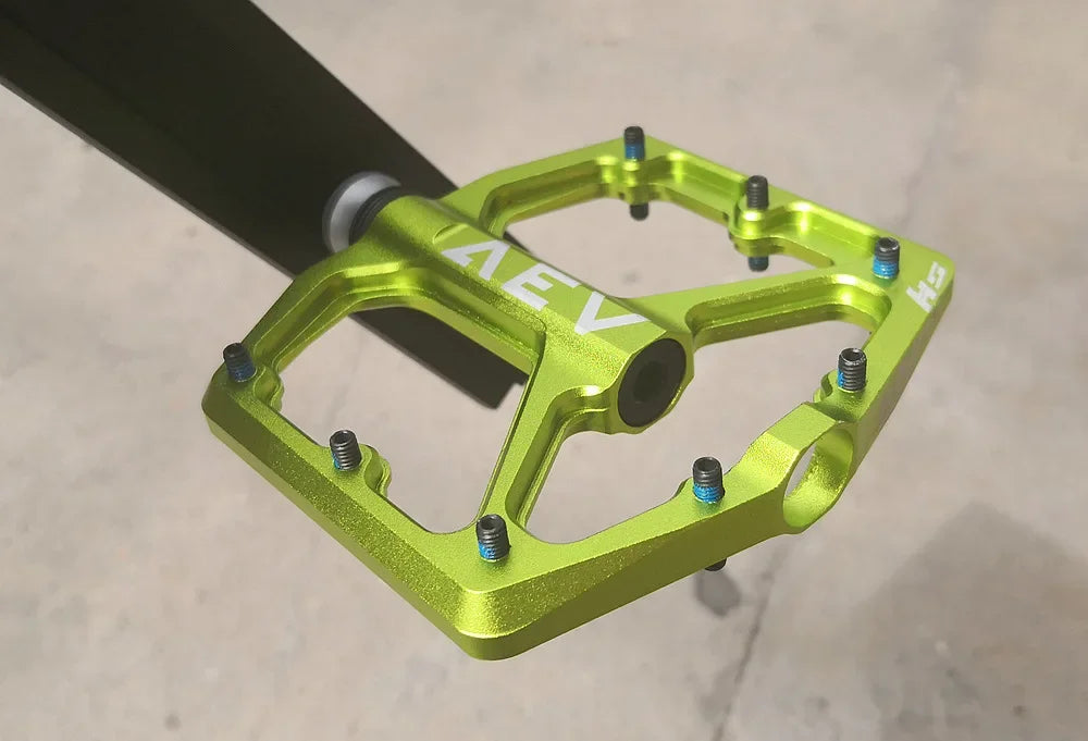 Pedal CNC Alumínio Antiderrapante 9/16" MTB/Speed